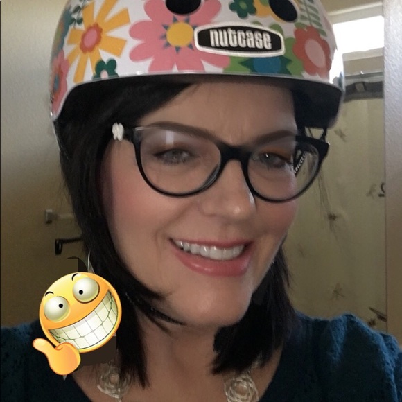 Meet your Posher, Peggy. - Picture 2 of 2